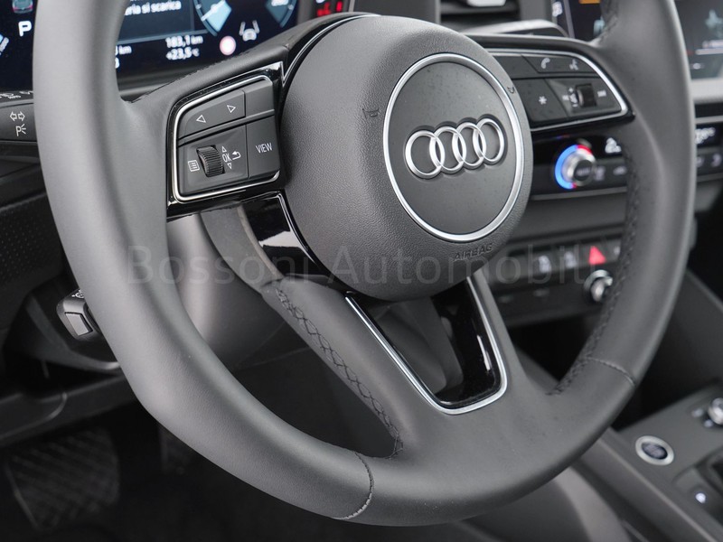25 - Audi A1 allstreet 30 1.0 tfsi 116cv business s tronic