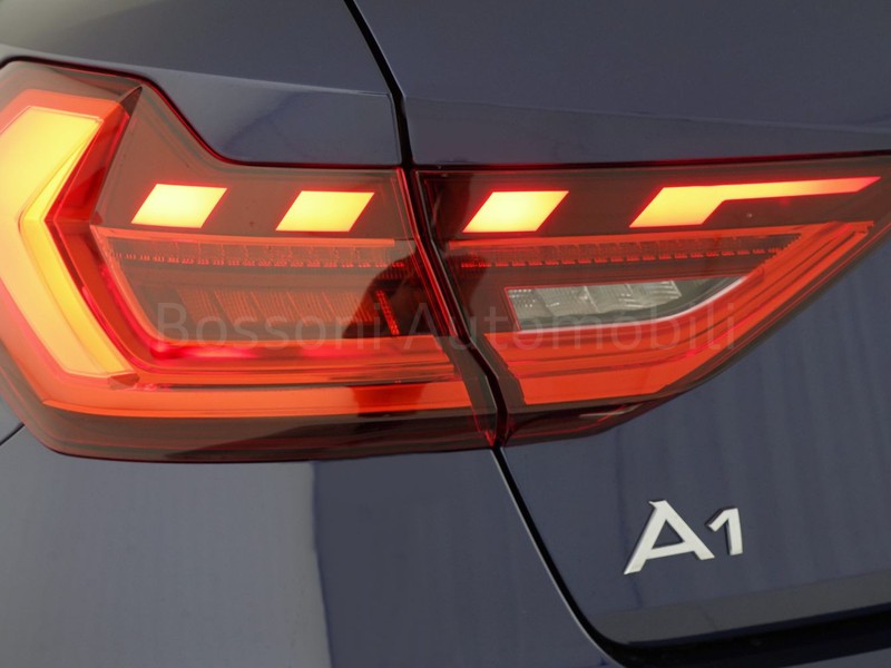 7 - Audi A1 allstreet 30 1.0 tfsi 116cv business s tronic