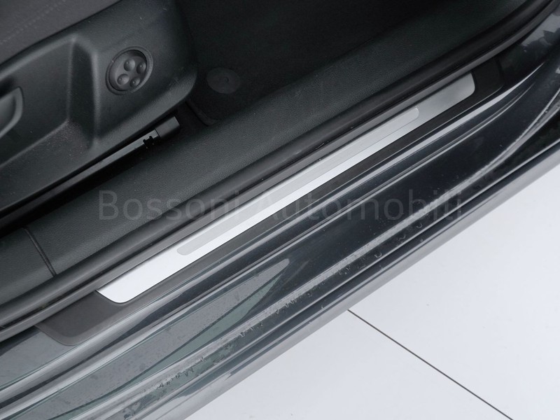 19 - Audi A4 avant 35 2.0 tdi mhev 163cv business advanced s tronic