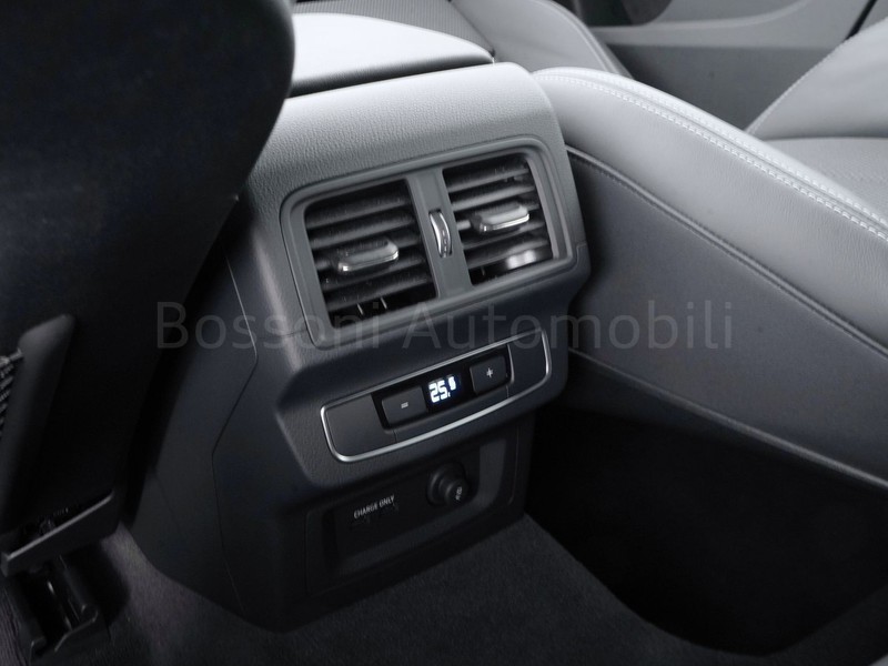 31 - Audi Q5 sportback 40 2.0 tdi mhev 12v identity black quattro s tronic