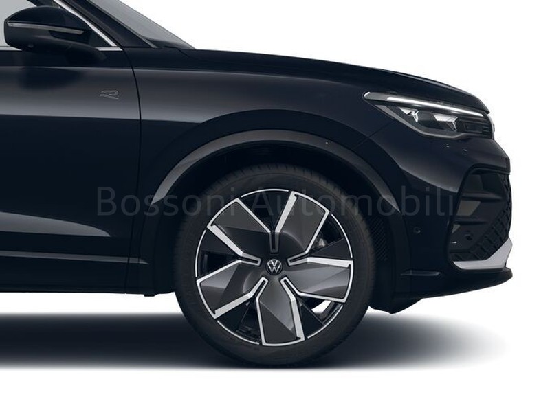 7 - Volkswagen Tiguan 2.0 tdi scr 150cv r-line plus dsg