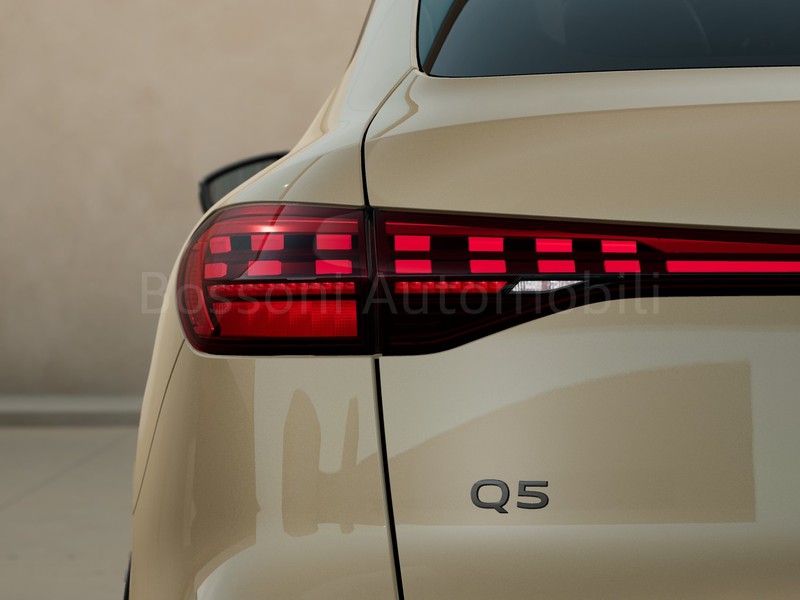 7 - Audi Q5 sportback 2.0 e-hybrid 299cv s line edition quattro s tronic