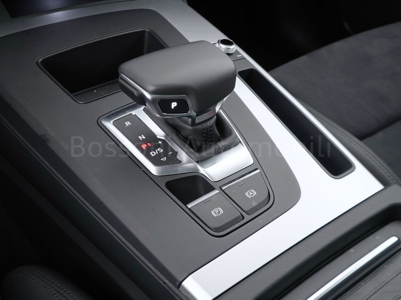 25 - Audi Q5 sportback 40 2.0 tdi mhev 12v s line quattro s tronic