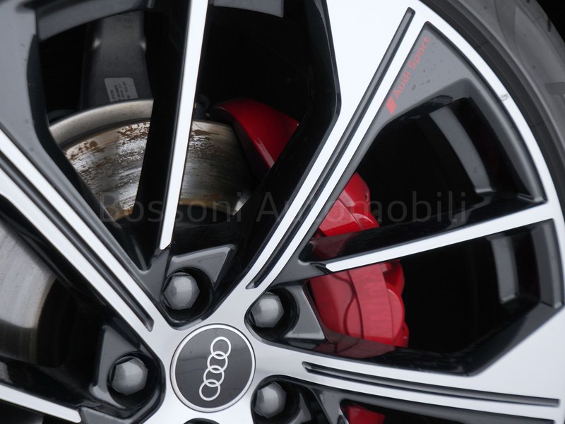 43 - Audi Q5 sportback 40 2.0 tdi mhev 12v s line quattro s tronic