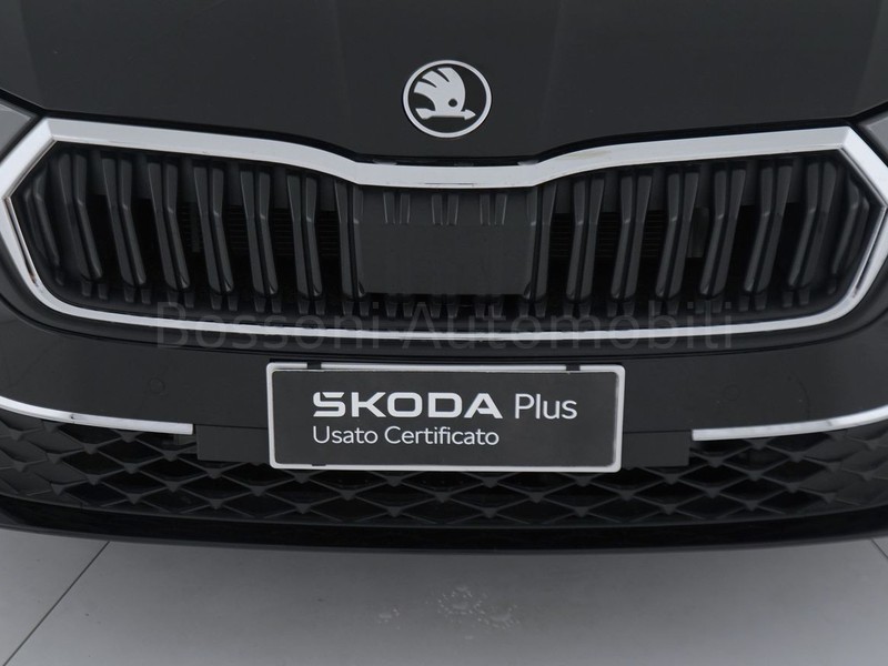 13 - Skoda Octavia wagon 2.0 tdi 150cv executive dsg