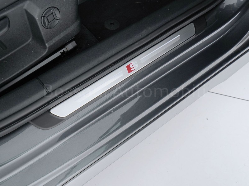 19 - Audi A3 sedan 2.0 tdi 150cv s line edition s tronic