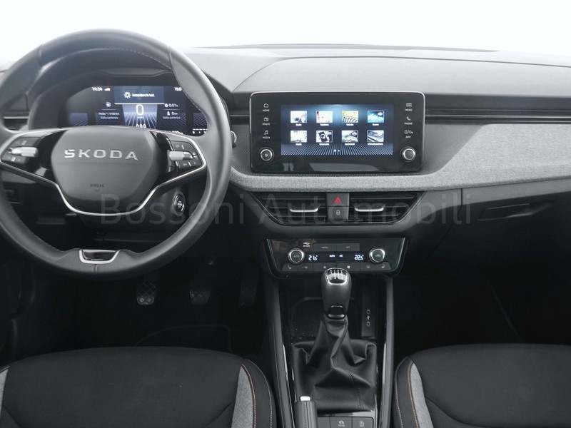 7 - Skoda Kamiq 1.0 tsi 115cv black dots