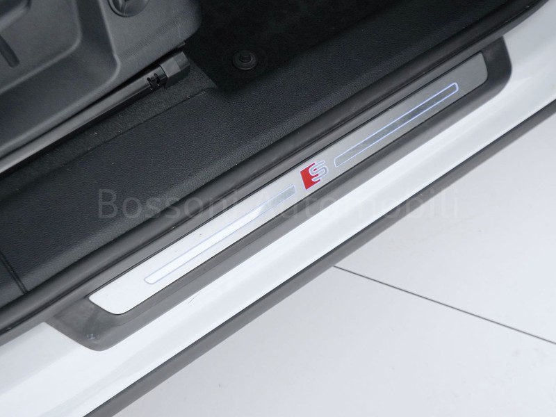 19 - Audi Q3 sportback 35 1.5 tfsi mhev 150cv s line edition s tronic