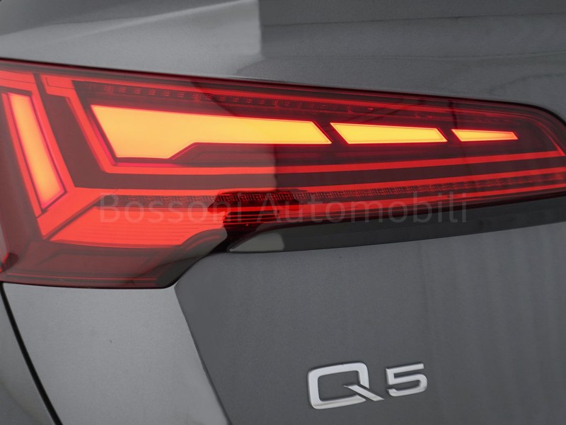 7 - Audi Q5 sportback 40 2.0 tdi mhev 12v s line quattro s tronic