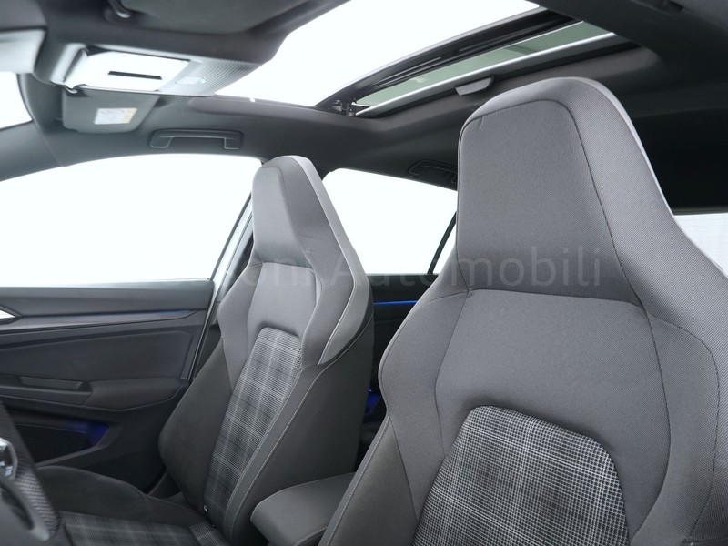 25 - Volkswagen Golf 2.0 tdi 200cv gtd dsg