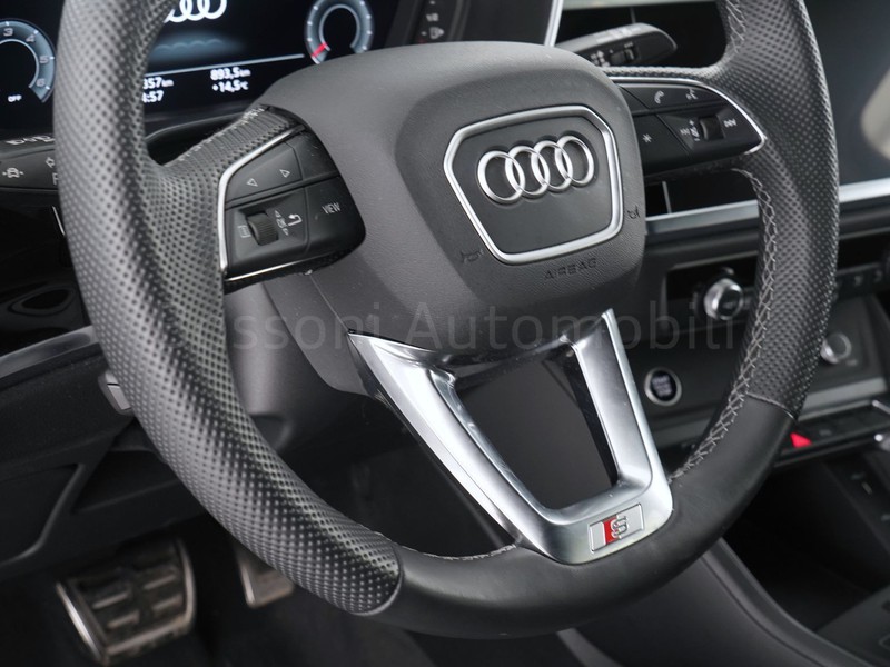 25 - Audi Q3 sportback 35 2.0 tdi s line edition s tronic