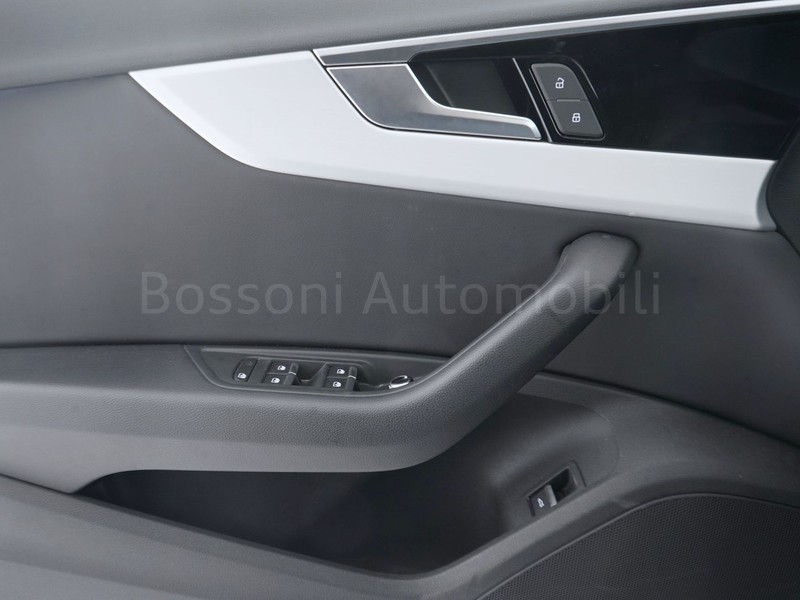 13 - Audi A4 avant 40 2.0 tdi mhev 204cv s line edition quattro s tronic