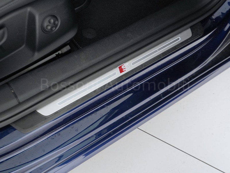 19 - Audi A4 avant 40 2.0 tdi mhev 204cv s line edition quattro s tronic