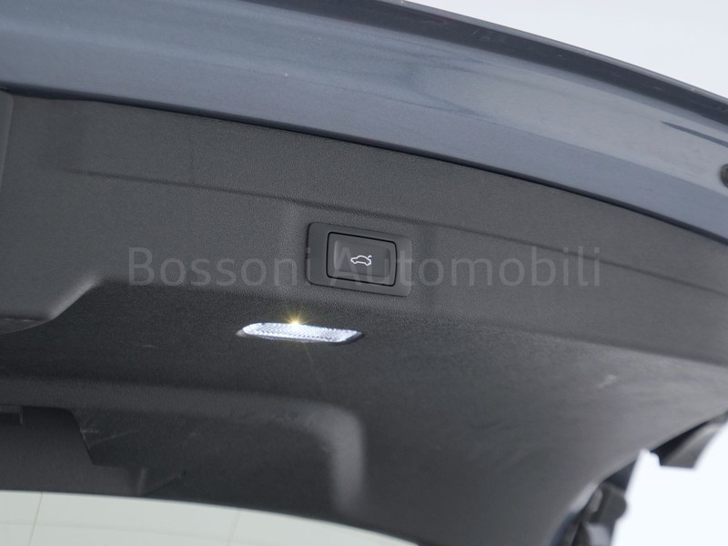 37 - Audi A5 avant 2.0 tdi mhev+ 204cv business advanced