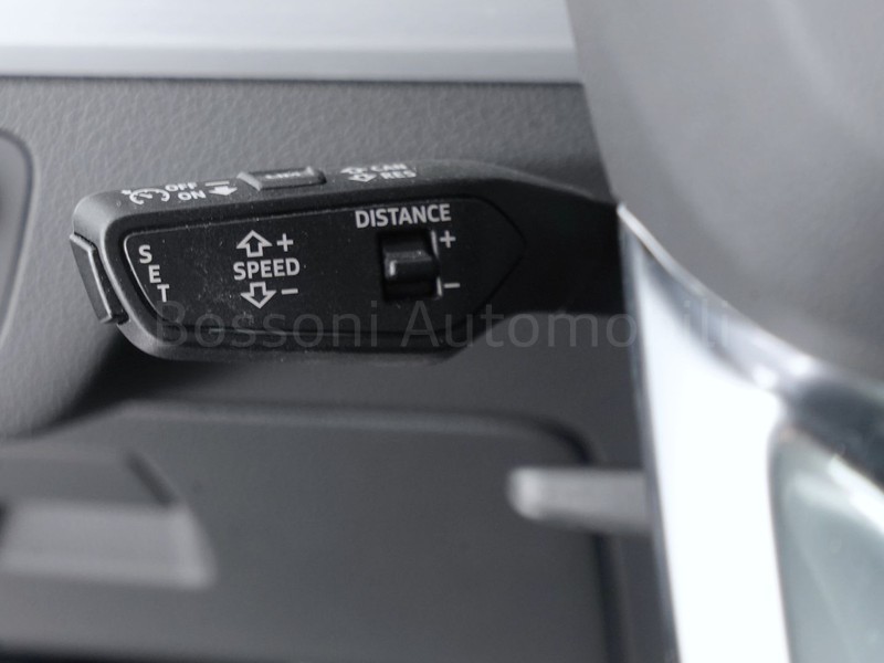 25 - Audi Q5 sportback 40 2.0 tdi mhev 12v s line quattro s tronic