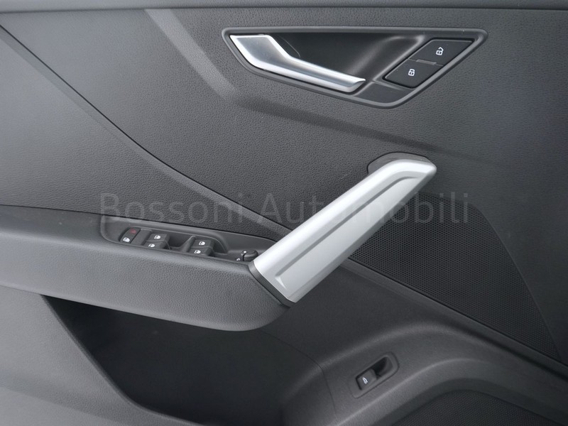 13 - Audi Q2 35 1.5 tfsi admired s tronic