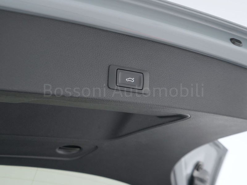 31 - Audi Q2 35 1.5 tfsi admired s tronic