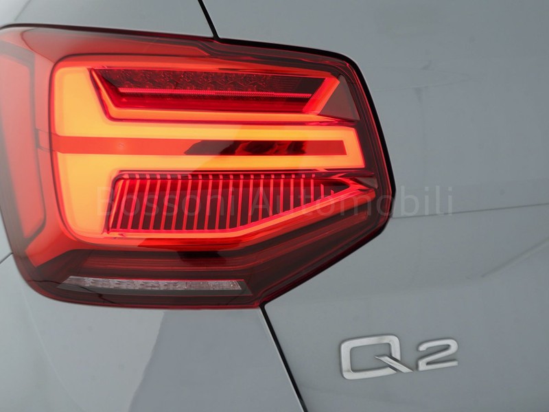 7 - Audi Q2 35 1.5 tfsi admired s tronic