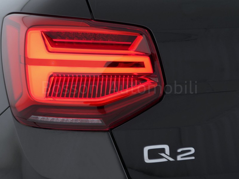 7 - Audi Q2 30 1.0 tfsi 116cv business