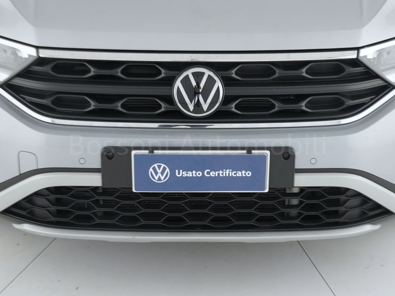 13 - Volkswagen T-Roc 2.0 tdi scr 150cv life dsg