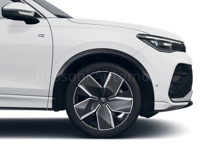 7 - Volkswagen Tiguan 2.0 tdi scr 150cv r-line plus dsg