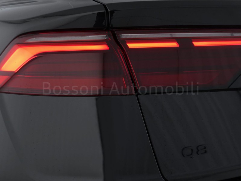 7 - Audi Q8 3.0 v6 tdi mhev 286cv s line edition quattro tiptronic