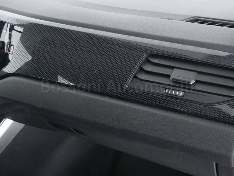 19 - Volkswagen Taigo 1.0 tsi 115cv life