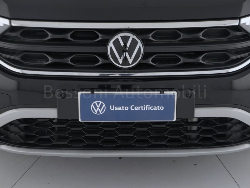 13 - Volkswagen T-Roc 2.0 tdi scr 150cv life dsg