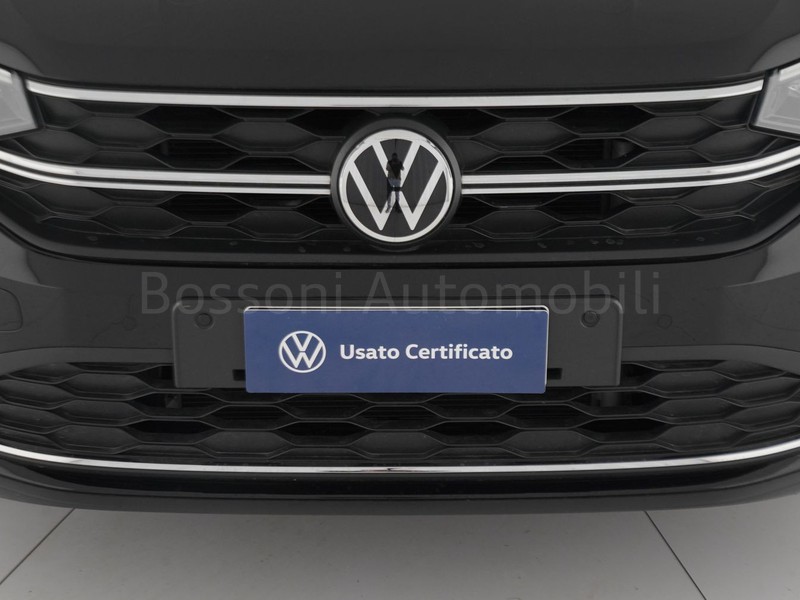 13 - Volkswagen Taigo 1.0 tsi 115cv life