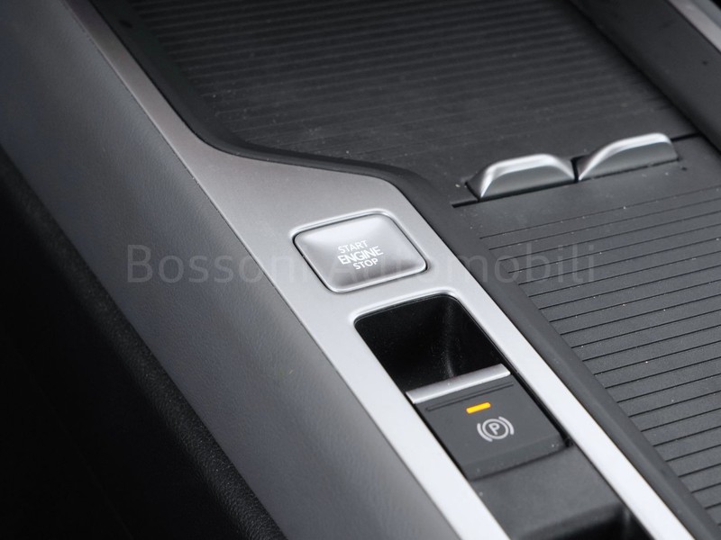 25 - Volkswagen Passat 2.0 tdi scr evo 150cv business dsg