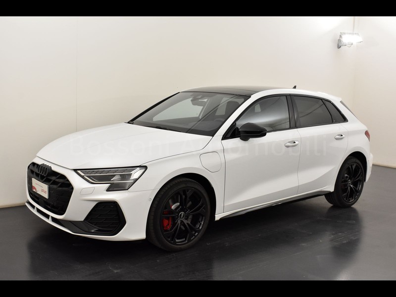 1 - Audi A3 sportback 1.5 tfsi e 272cv s line edition s tronic