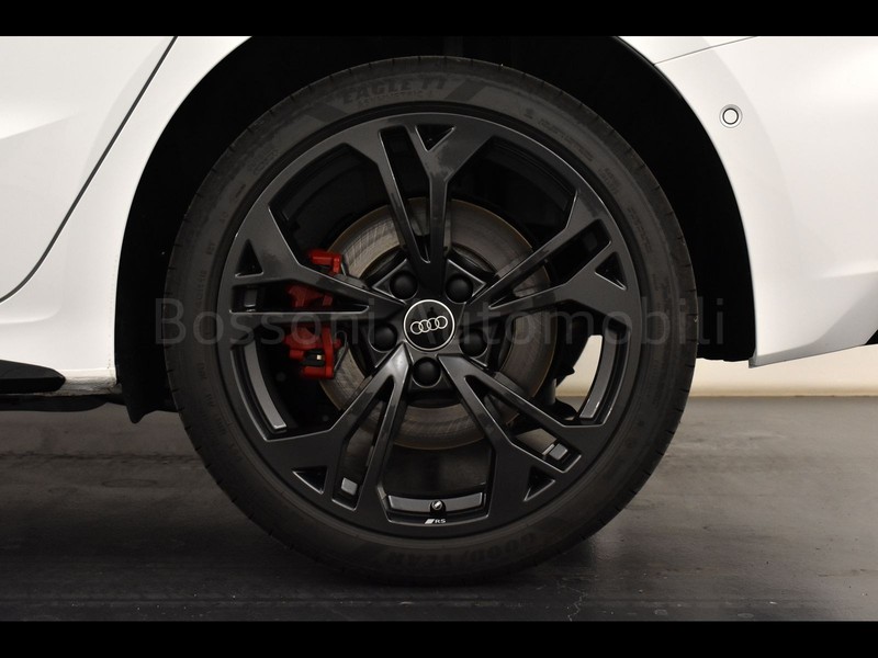 13 - Audi A3 sportback 1.5 tfsi e 272cv s line edition s tronic