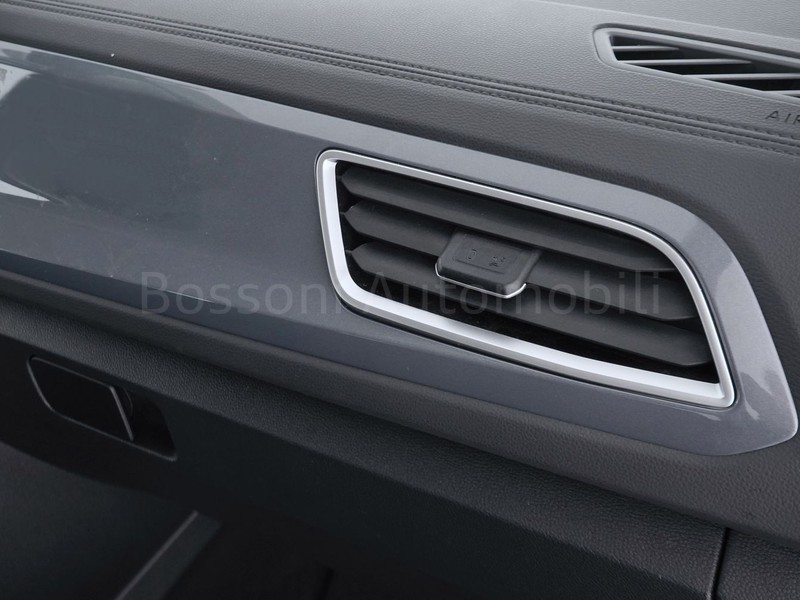 19 - Volkswagen T-Roc 1.0 tsi 115cv style