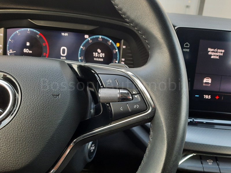 13 - Skoda Octavia wagon 2.0 tdi evo scr 150cv executive dsg