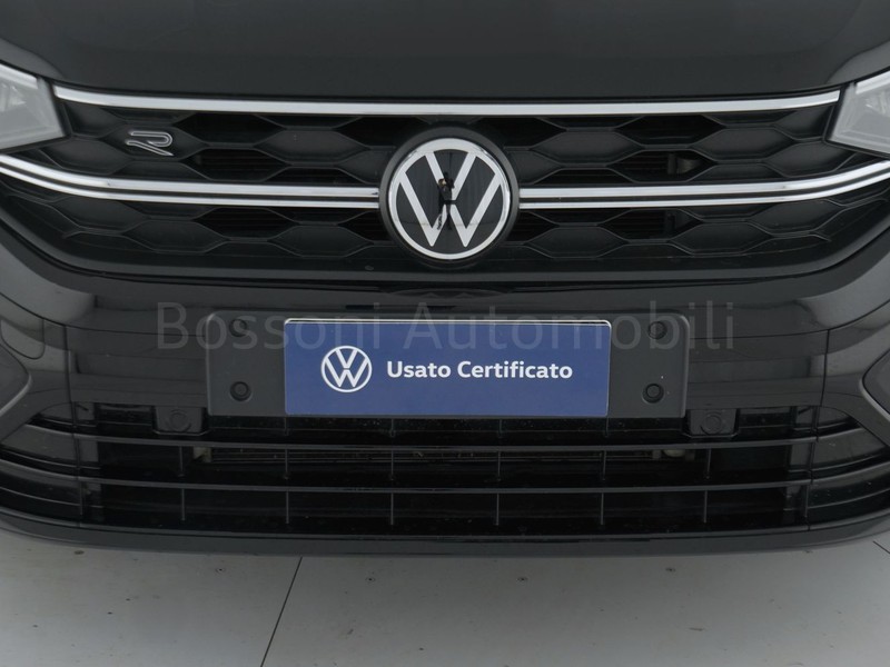 13 - Volkswagen Taigo 1.0 tsi 115cv r-line