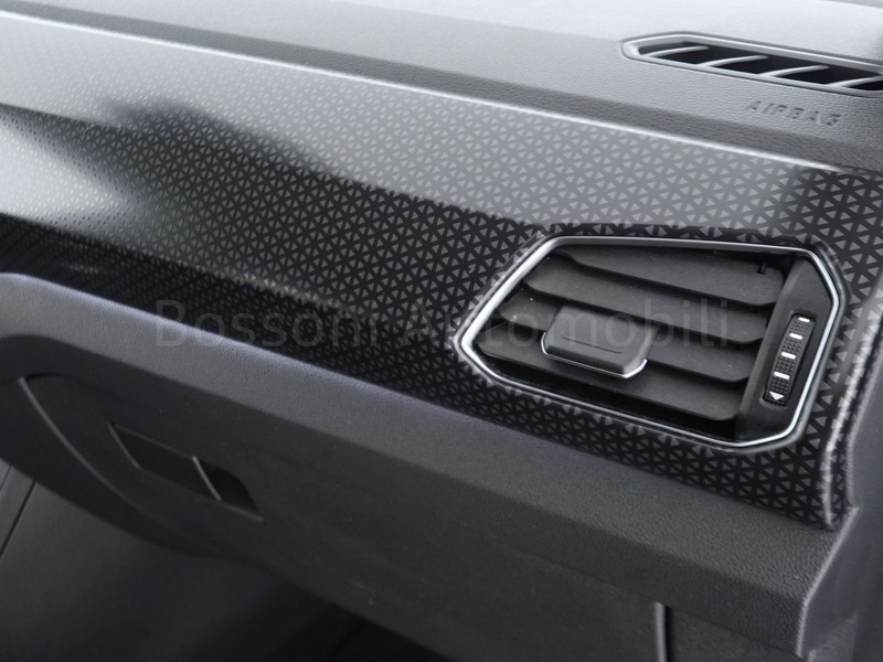 19 - Volkswagen T-Cross 1.0 tsi 110cv advanced