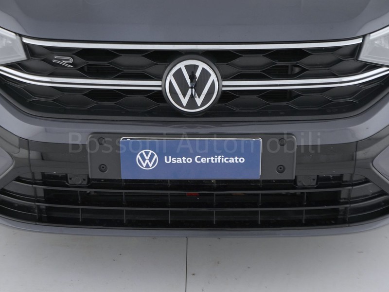 13 - Volkswagen Taigo 1.0 tsi 115cv r-line