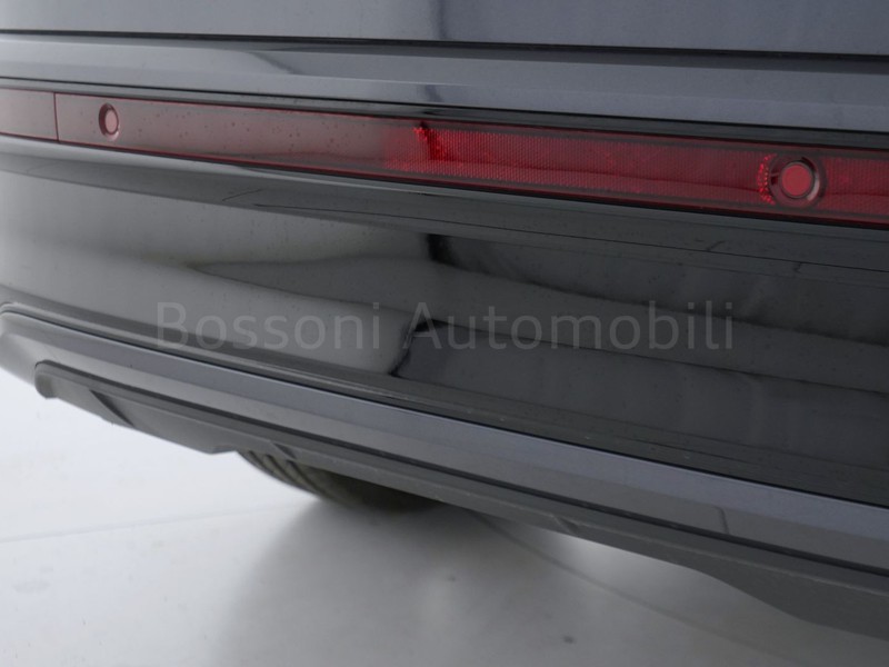 37 - Volkswagen Taigo 1.0 tsi 115cv r-line