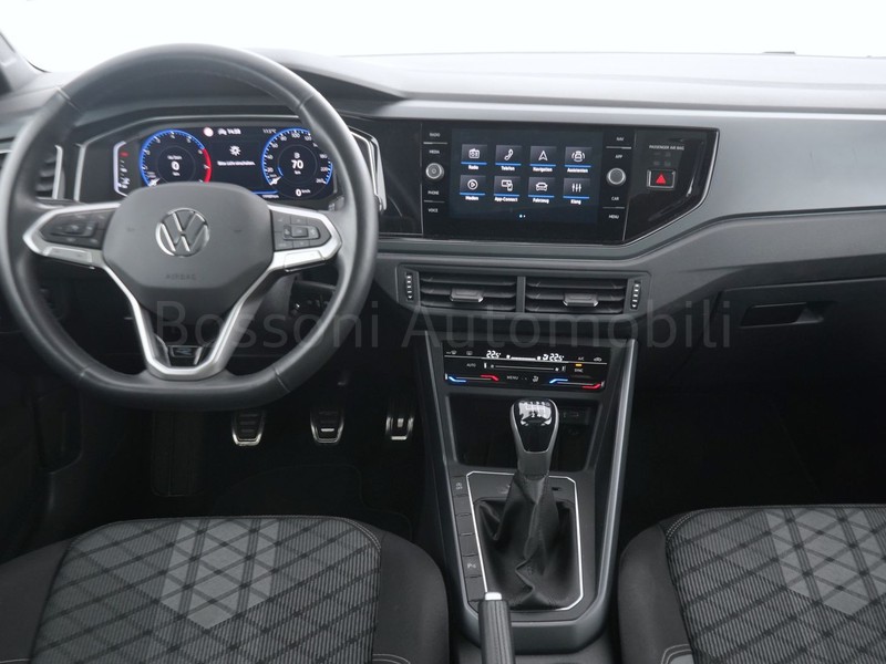 7 - Volkswagen Taigo 1.0 tsi 115cv r-line