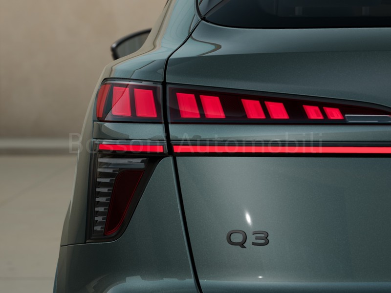 7 - Audi Q3 sportback 2.0 tdi 150cv business s tronic