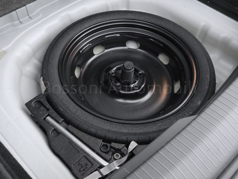 31 - Volkswagen T-Roc 1.0 tsi 110cv style