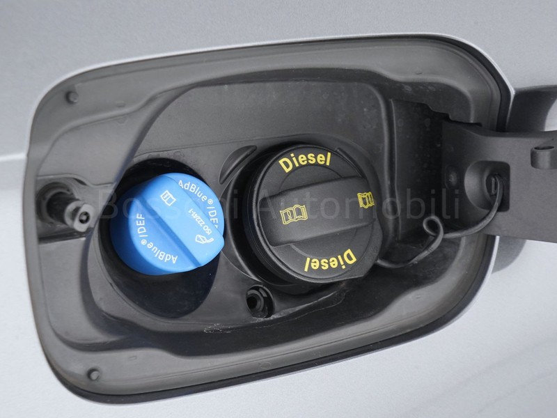 31 - Audi A5 cabrio 35 2.0 tdi mhev 163cv s line edition s tronic