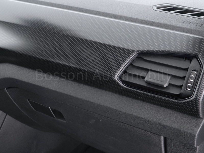 19 - Volkswagen T-Cross 1.0 tsi 95cv style