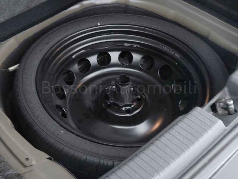 31 - Volkswagen T-Cross 1.0 tsi 95cv style