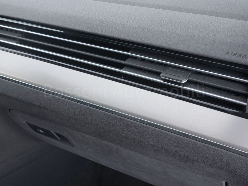 19 - Volkswagen Passat variant 2.0 tdi scr evo 150cv executive dsg