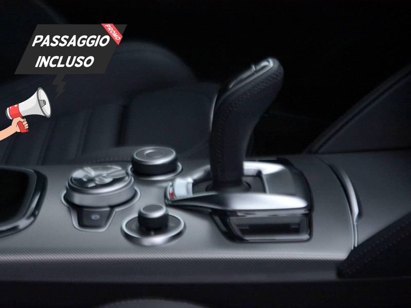 13 - Alfa Romeo Stelvio 2.2 turbo 210cv veloce q4 at8