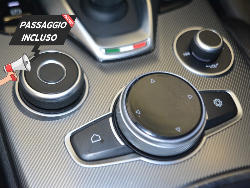 19 - Alfa Romeo Stelvio 2.2 turbo 210cv veloce q4 at8