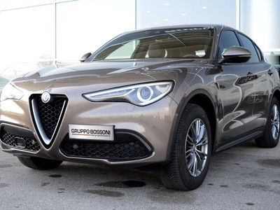 Alfa Romeo Stelvio 2.2 t executive q4 210cv auto my19