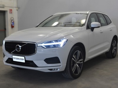 Volvo XC60 2.0 b4 momentum awd geartronic my20