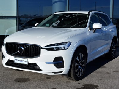 Volvo XC60 2.0 b4 momentum pro awd automatico